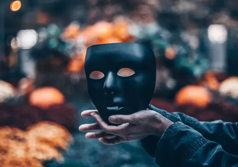 «Игры, в которые играют люди» Эрик Берн