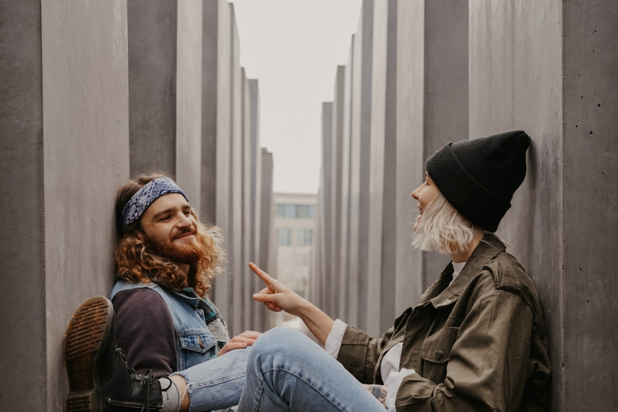 How to support a man in a difficult moment?